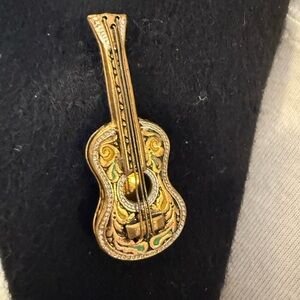 Vintage Detailed Guitar Brooch, Brass